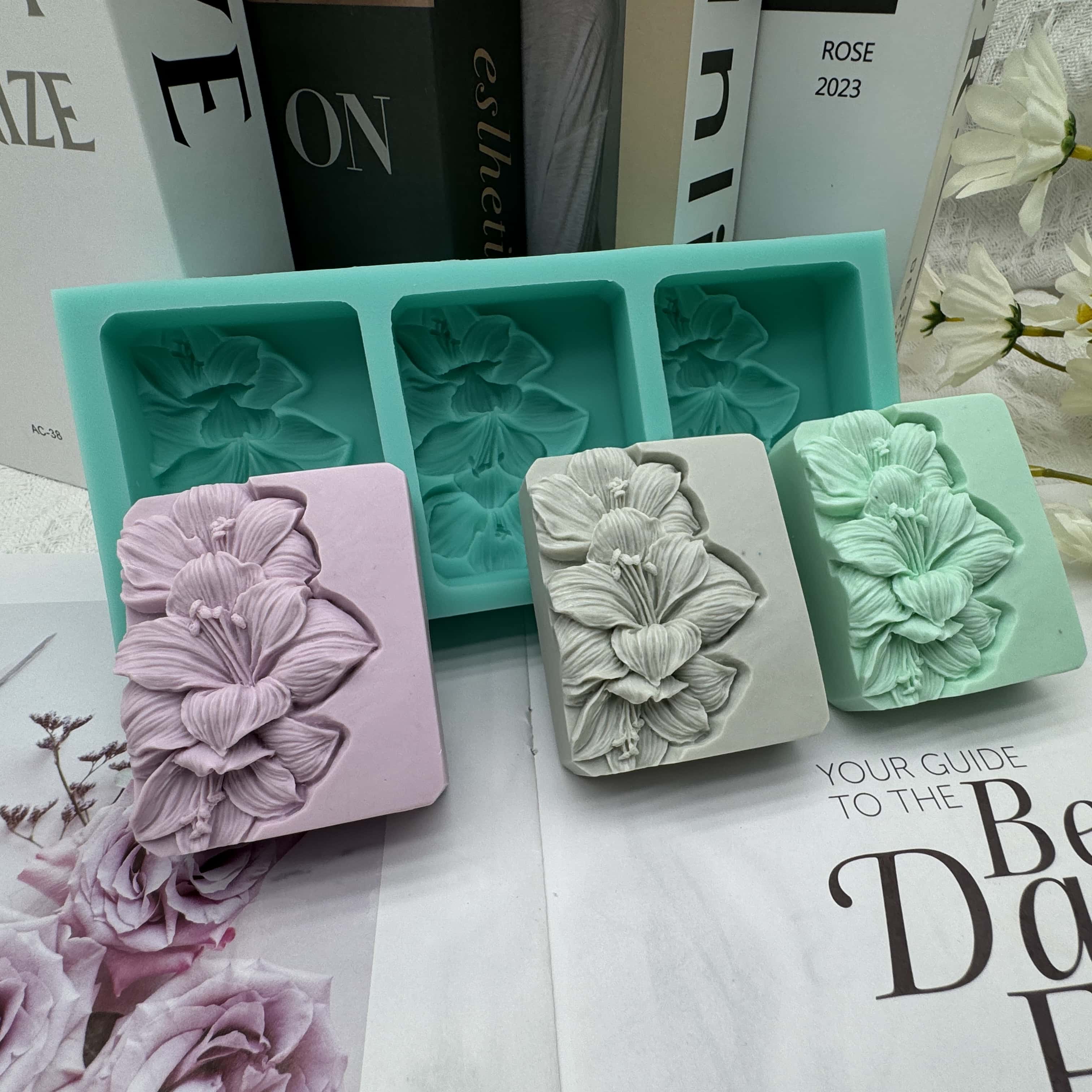 3 Cavities Flower Soap Molds,  - Soap Making Books 评论和价格